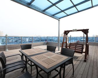 Twosome Hotel - Pohang - Balcón