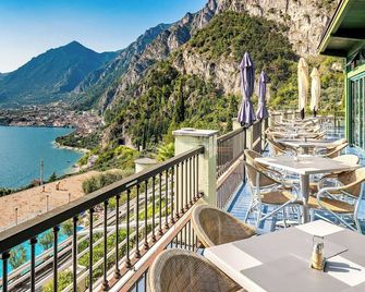 La Limonaia Hotel & Residence - Limone sul Garda - Balcón