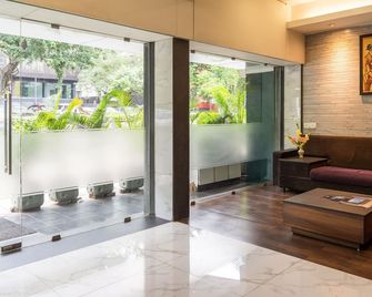 Treebo Sahara Shivaji Nagar - Pune - Lobby