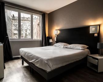 Hotel De Quebec - Rouen - Phòng ngủ