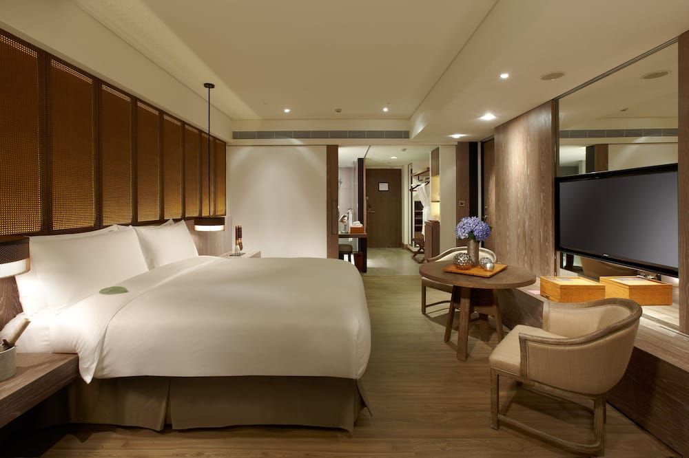 سيلكس بلايس تاينان