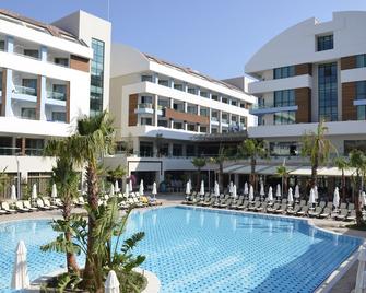 Port Side Resort Hotel - Side - Svømmebasseng