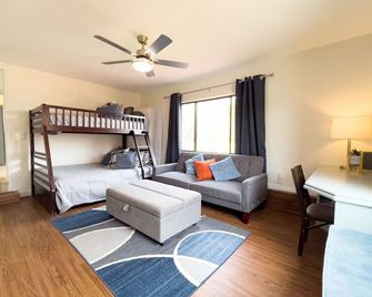 Retreat - Lake Powell - Antelope Canyon - Horseshoe Bend - Lots Of Boat Parking! - Page - Camera da letto