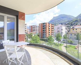 Roggia Apartments - Lugano - Balcón