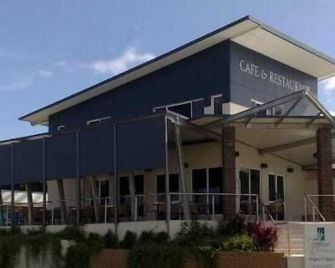 Tropixx Motel - Ingham - Budova