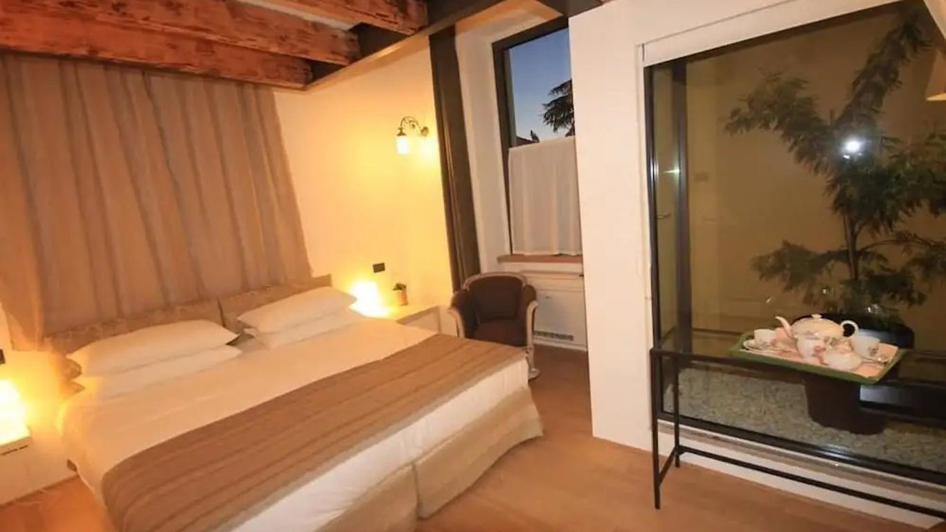 Lisander B&B suite and terrace