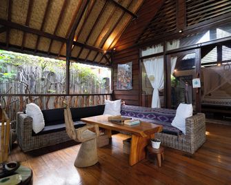 Flow Gili Air - Pemenang - Patio