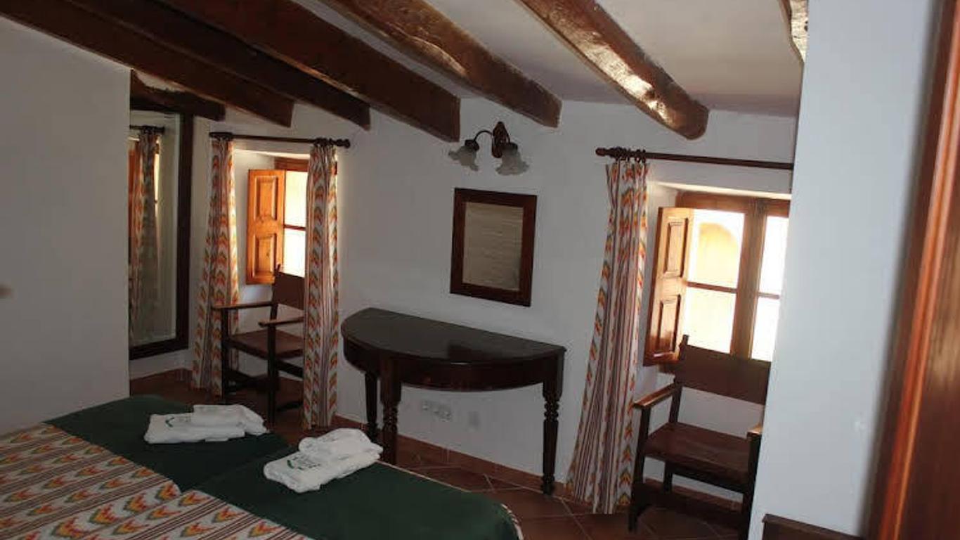 Hostal Villa Verde-Adults Only