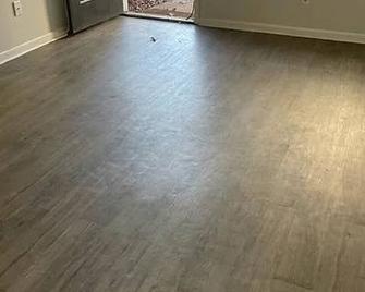 This 1-bedroom, 1-bathroom apartment - Warner Robins - Hallway