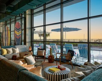 Moxy Virginia Beach Oceanfront - וירג'יניה ביץ' - טרקלין