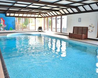 Delightful 2 Bedroom Cottage In Beautiful Devon Countryside, Indoor Pool & Sauna - Tiverton - Zwembad