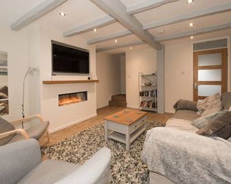 Seashells Cottage - Lytham St. Annes - Living room