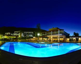 Arion Hotel - Kokkari - Pool
