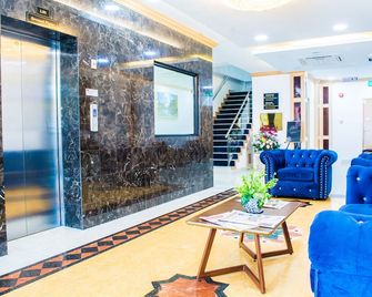 أل آفيا هوتل - باندار سري بيغاون - ردهة