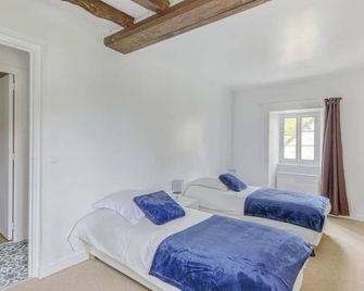 Cozy Normandy Escape - Formigny-la-Bataille - Habitación