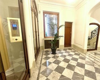 Chic apartment near the Champs Elysées - Paris - Couloir