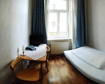 Hotel Pension Arpi - Wien - Schlafzimmer