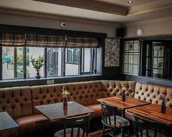 Duke of York - סטוקפורט - מסעדה