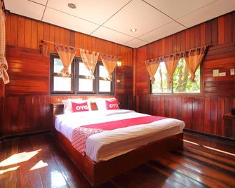 OYO 476 Ban Rimnam Resort - Kampheang Saen - Bedroom