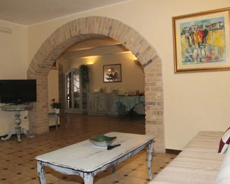 Geranio Rosso Hotel & Restaurant - Stintino