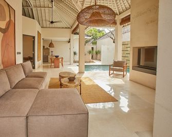 Ahimsa Beach - South Kuta - Vardagsrum