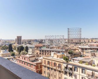 B&B Piramide Terrace - Rome - Balcony