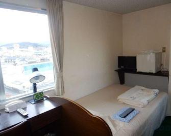 Business Hotel Tanabe Sunshine - Tanabe - Habitación