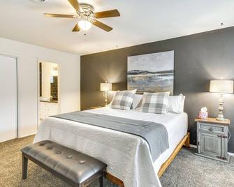 Remote Texas Retreat Hot Tub, Deck, Grill! - Dalhart