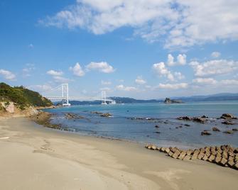 ناروتو كايجيتسو بيتاي تايمارو كايجيتسو - ناروتو - شاطئ