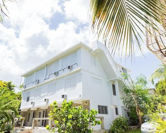 Vieques Tropical Guest House - Vieques - Edificio
