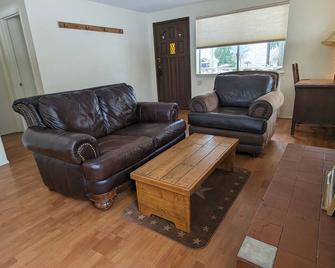 Lazy K Stables - Port Orchard - Living room