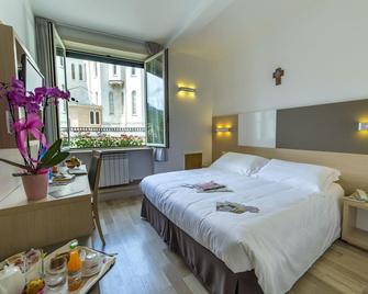 Hotel Delle Rose - Cascia - Bedroom