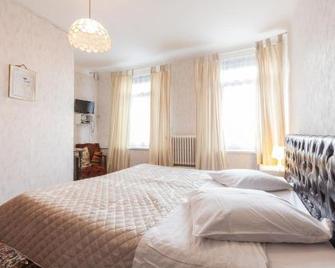 Hotel Defive - Consdorf - Спальня