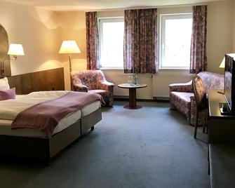 Dein Gutshof Hotel & Ferienwohnungen - Görlitz - Bedroom