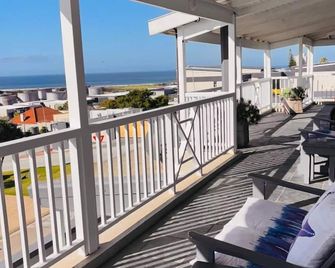 Sir Roys At The Sea - Port Elizabeth - Balkon