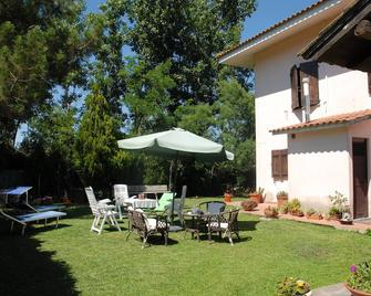 B&B Fra e Fe - Arborea - Patio