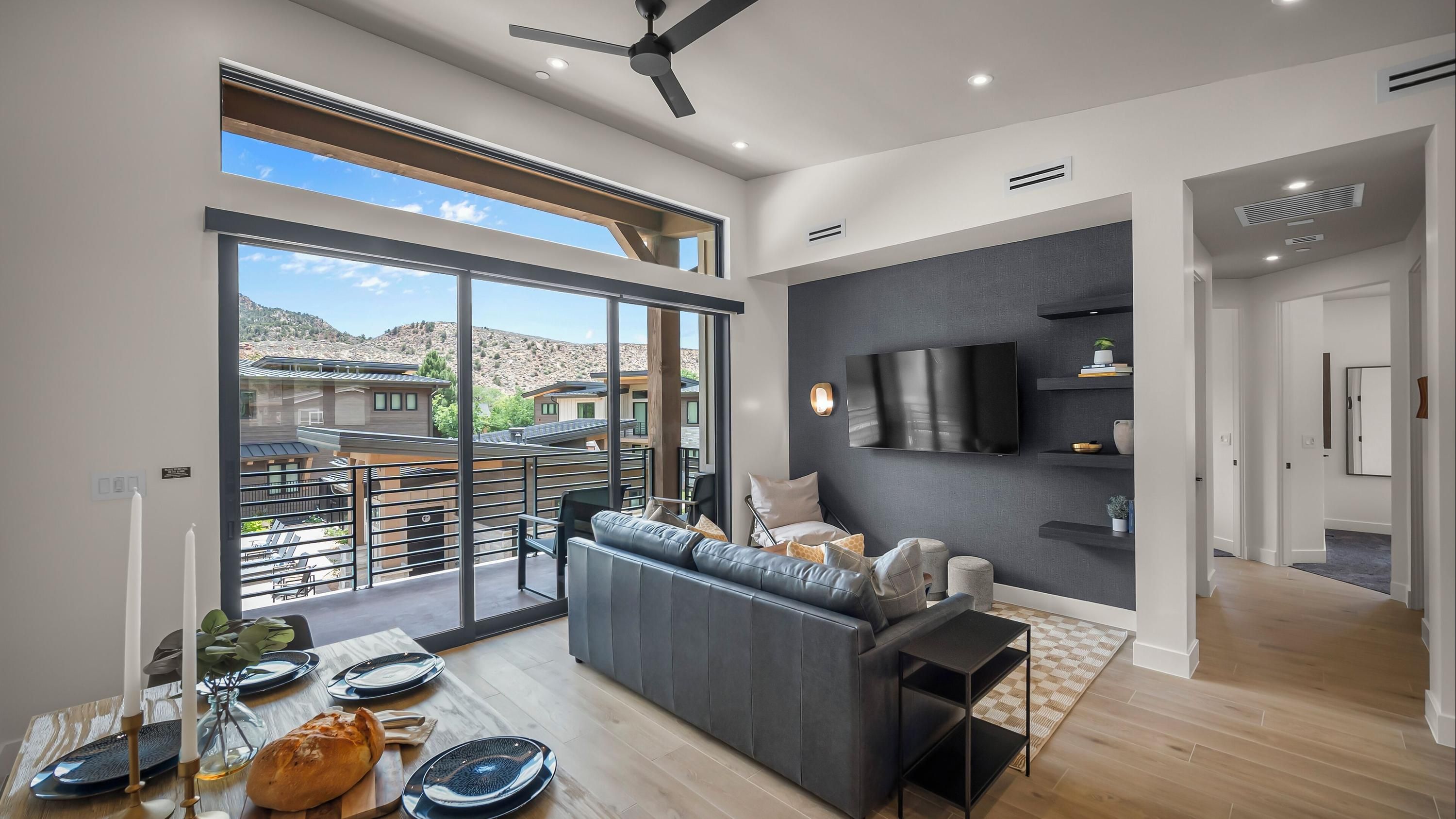 Montclair at Zion - ספרינגדייל - סלון