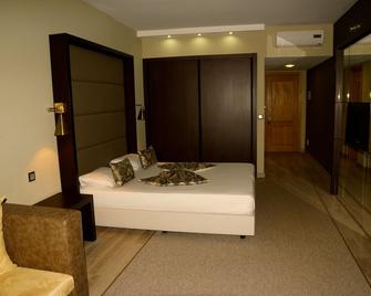 Hotel Praia Confort - Cidade da Praia - Quarto