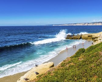 Holiday Inn Express & Suites Solana Beach-Del Mar By IHG - Solana Beach - Strand