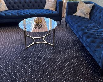 Noah Longstay - Västerås - Living room