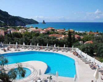 Aloha Hotel - Agios Gordios - Piscine