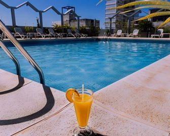 Julio Cesar Hotel - Posadas - Pool