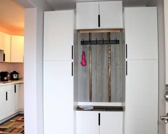 Delightfully Modern Studio/Tiny House D《Car rental Avlble》 - Anchorage - Cocina