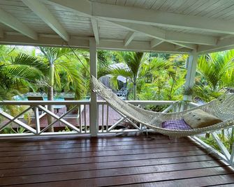 Terra Cottage Caribbean Cottage - Huge Covered Porch & Private Pool & Drivewa - Cedar Grove - Balcony