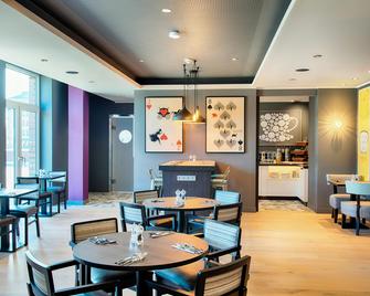 Premier Inn Lübeck City Stadtgraben - Lübeck - Restaurante
