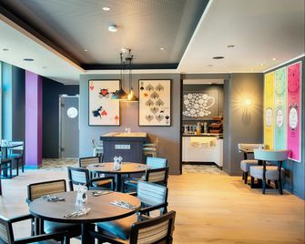 Premier Inn Lübeck City Stadtgraben - Lübeck - Restaurante