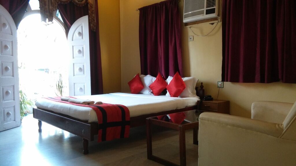 نيو هوتل وايت بالاس - كولكاتا