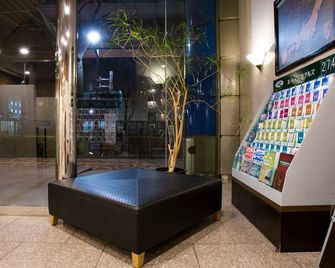 Hotel Route-Inn Tokyo Ikebukuro - Tokyo - Lobby