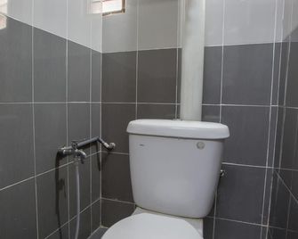 Spot On 89788 Musafir Transit Hotel - Kampung Baharu Nilai