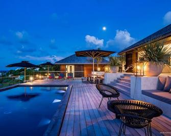 Blackstone - 6-Bedroom coastal villa overlooking Marigot Bay - Marigot - Pool